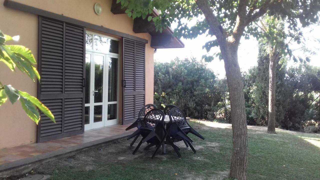 Le Tamerici Guest House Principina Terra Exterior foto
